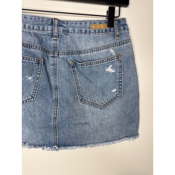 True Craft Skirt Womens Distressed Ripped Blue Denim Jean Mini Raw Hem Size 7 - Picture 7 of 11